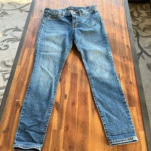 Gap Favorite Jegging